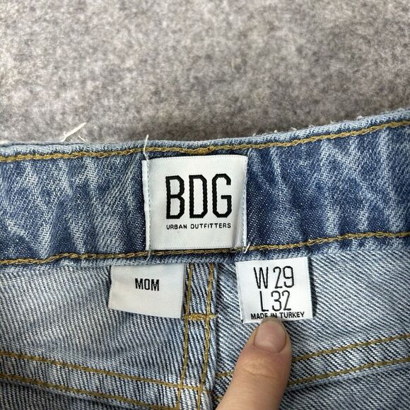 BDG Urban Outfitters Mom Jeans 29X32 High Rise Medium Wash Denim - Picture 4 of 10